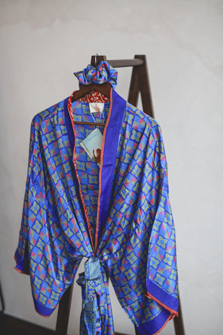 Sisters' Robe - Daisy