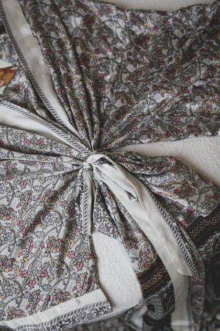 Sisters' Robe - Petal
